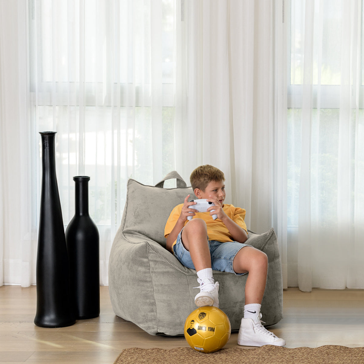 פוף כורסא לילדים מבד קורדרוי דגם ג'יימס