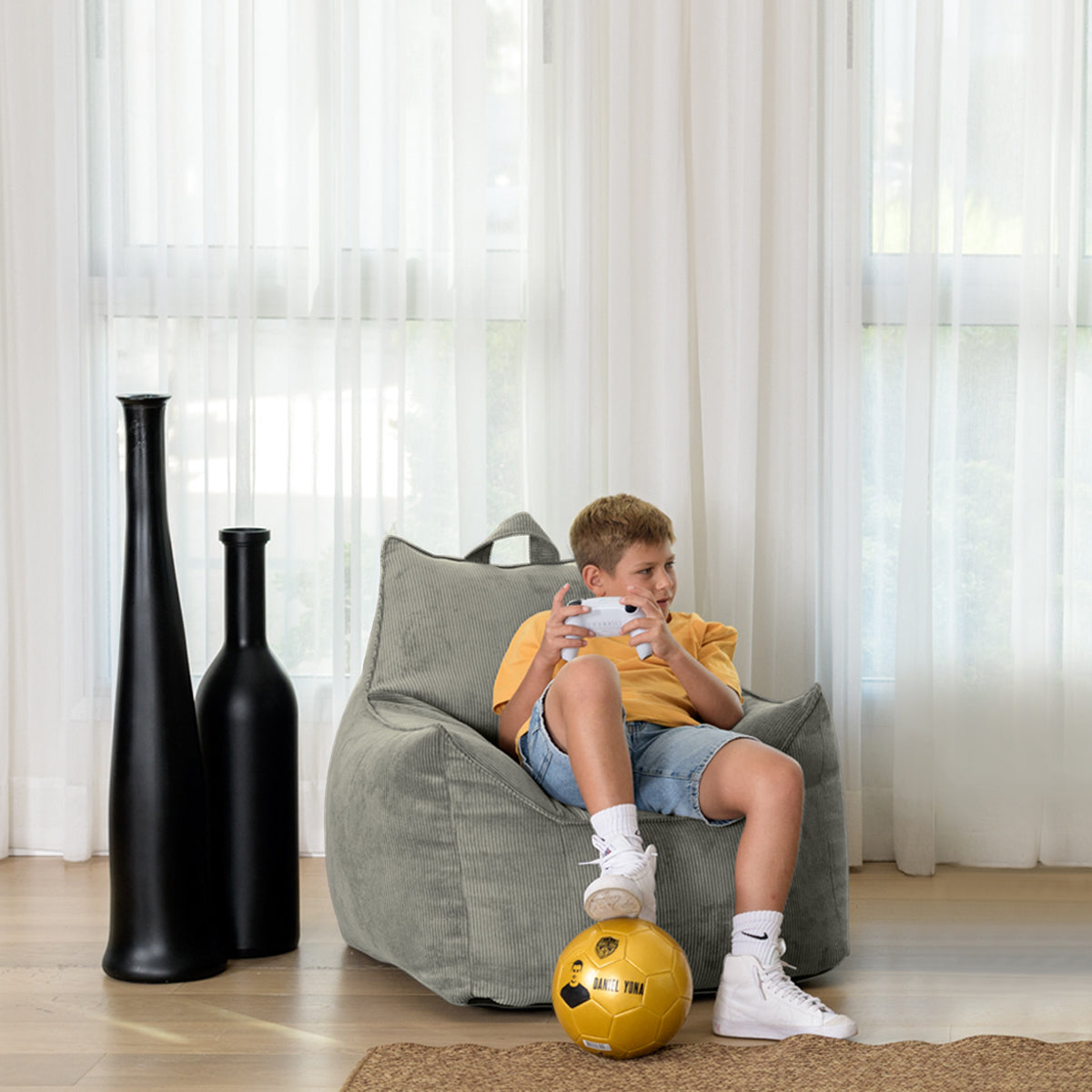 פוף כורסא לילדים מבד קורדרוי דגם ג'יימס