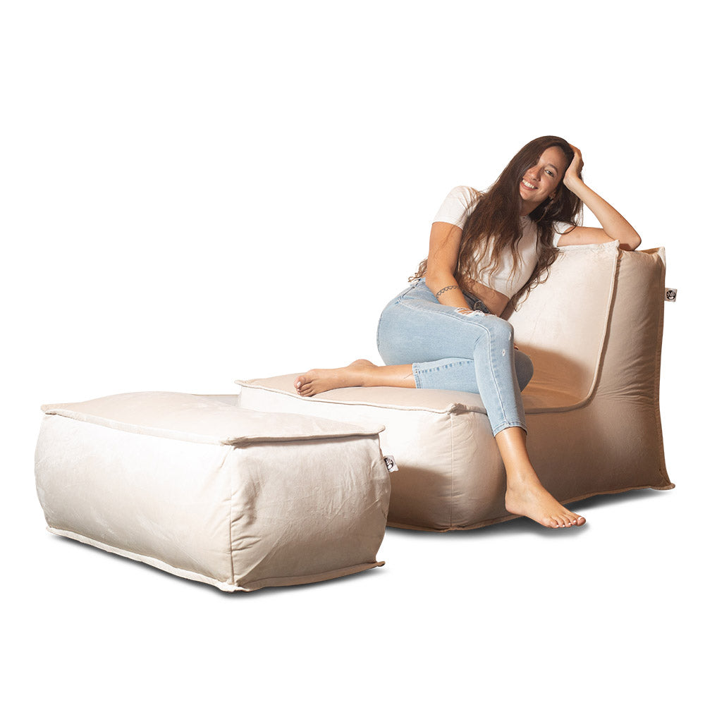 פוף כורסא מבד קטיפה לבן