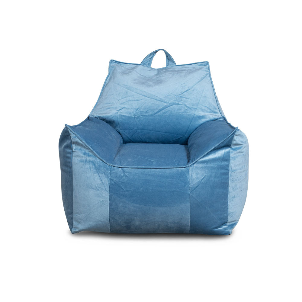 פוף כורסא עשוי מבד במרקם קטיפתי