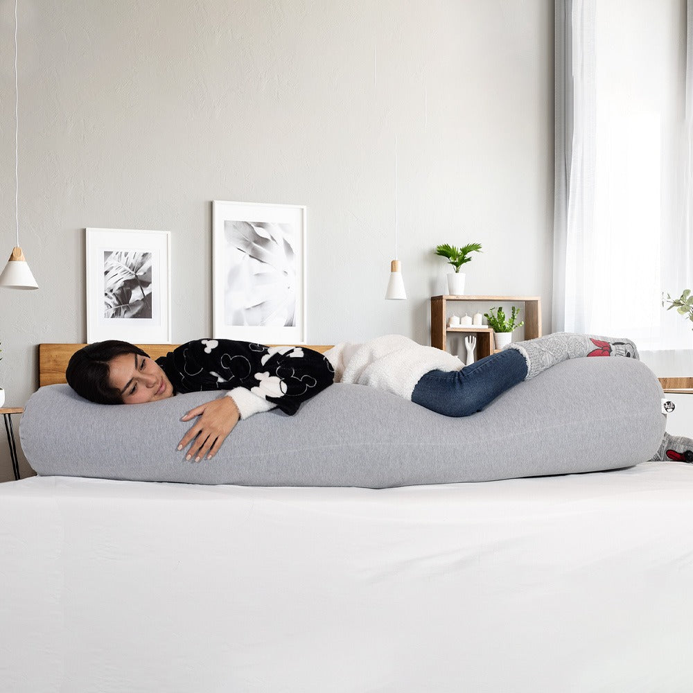 כרית הריון לתמיכה בישיבה ולהקלה בשינה על הצד